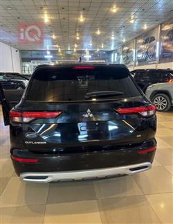 ميتسوبيشي اوتلاندر